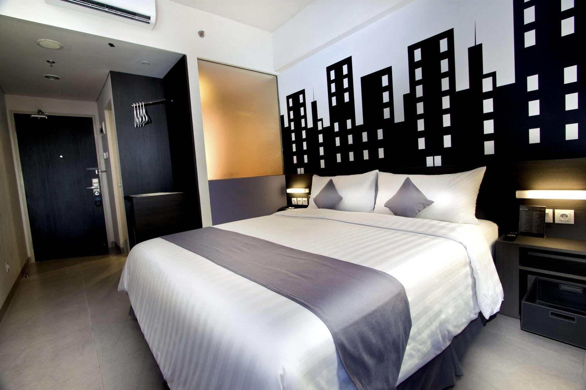 Neo Hotel Tendean Jakarta By Aston Jacarta Exterior foto
