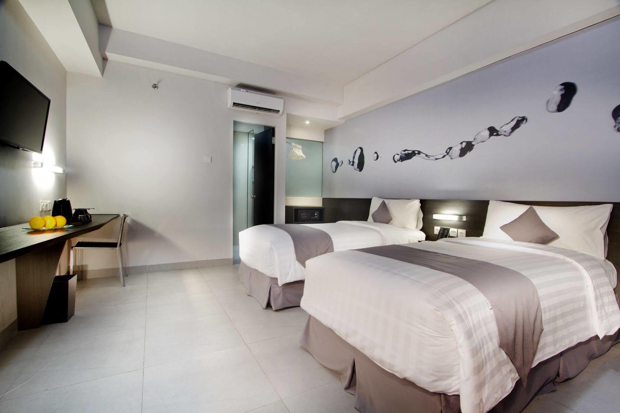 Neo Hotel Tendean Jakarta By Aston Jacarta Exterior foto