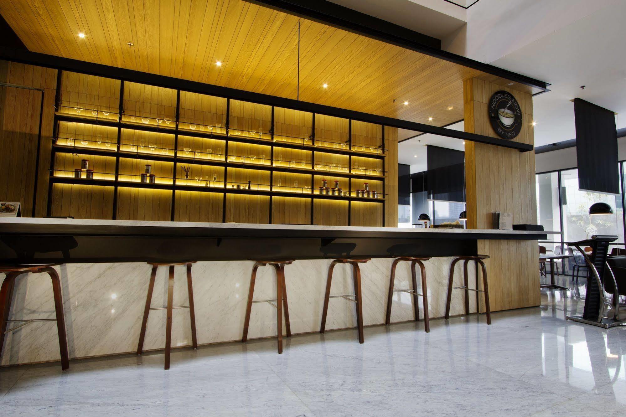 Neo Hotel Tendean Jakarta By Aston Jacarta Exterior foto